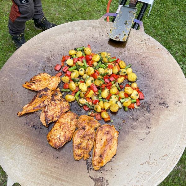 Bluegaz Timfors Stekhäll set gasol 70 cm med kyckling, potatis och grönsaker