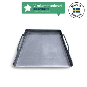 Bluegaz Ulvaryd Stekbord 40x40cm med Made in Sweden-logga och bäst i testet-logga