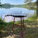 Bluegaz Timfors Stekhäll set gasol 70 cm står framför sjö