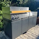Bluegaz Z Gasolgrill och sidomodul på altan sett från höger sida