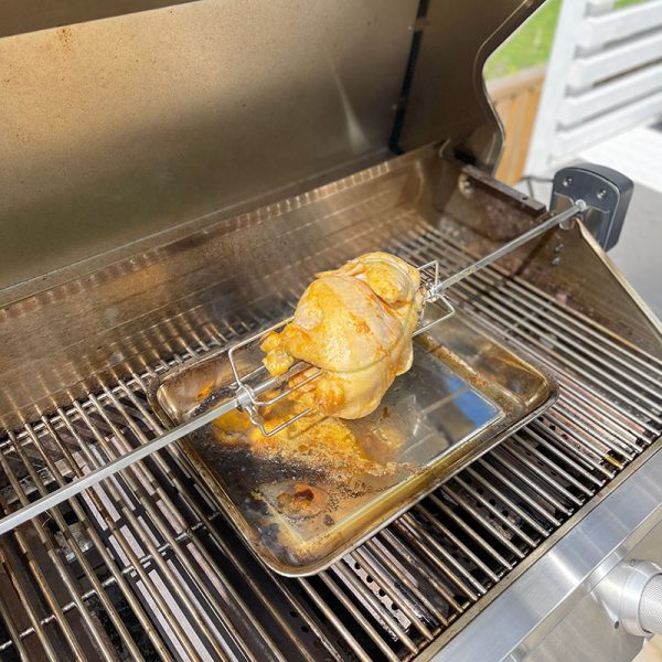 Bluegaz Z501 & X502 Rotisserie med hel kyckling sett från vänster