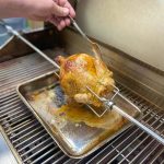 Glazear hel kyckling på Bluegaz Z501 & X502 Rotisserie