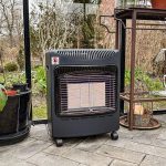 Bluegaz Kalahari Mini Gasolkamin bredvid kruka