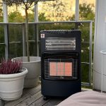 Bluegaz Tabernas Gasolkamin med fläkt står på trädäck