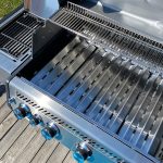 Bluegaz X1 Gasolgrill närbild på flamtämjare sett från sidan
