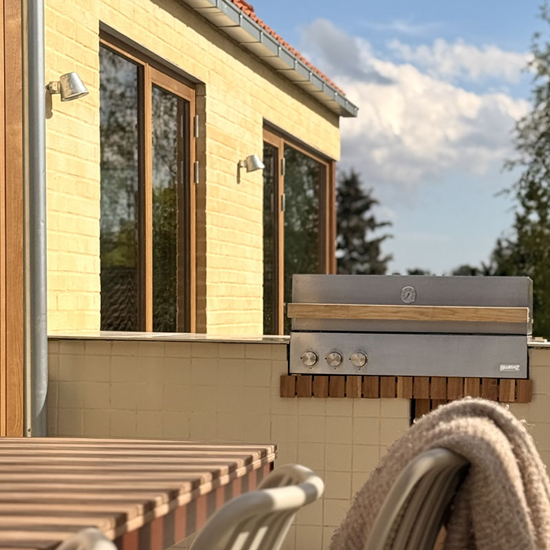 Så byggde Villa Westre sitt kaklade drömutekök med Bluegaz Z Inbyggnadsgrill