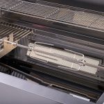 Bluegaz Z Rotisserie kit sitter i grill
